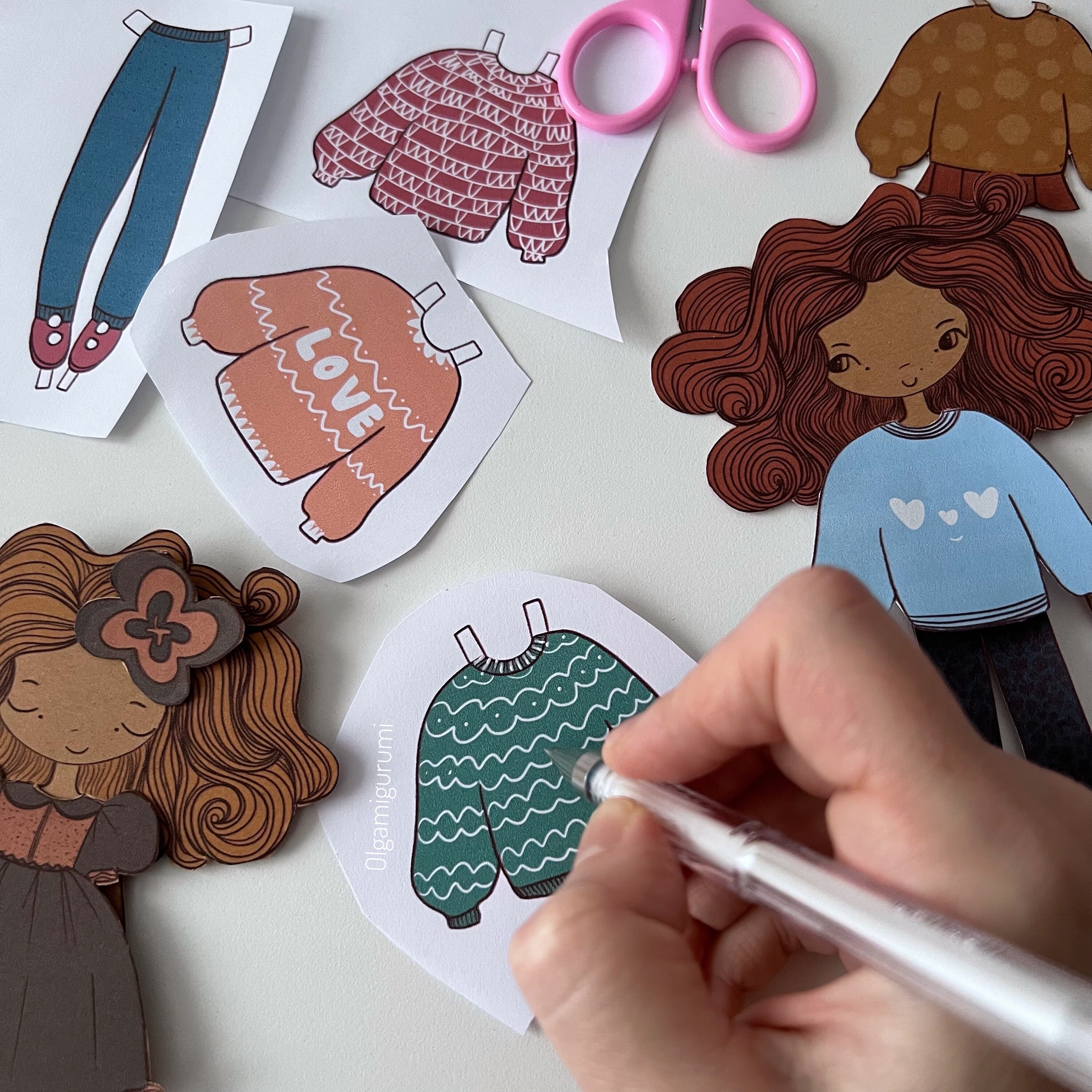 Design Your Own Winter-Themed Printable Paper Dolls
