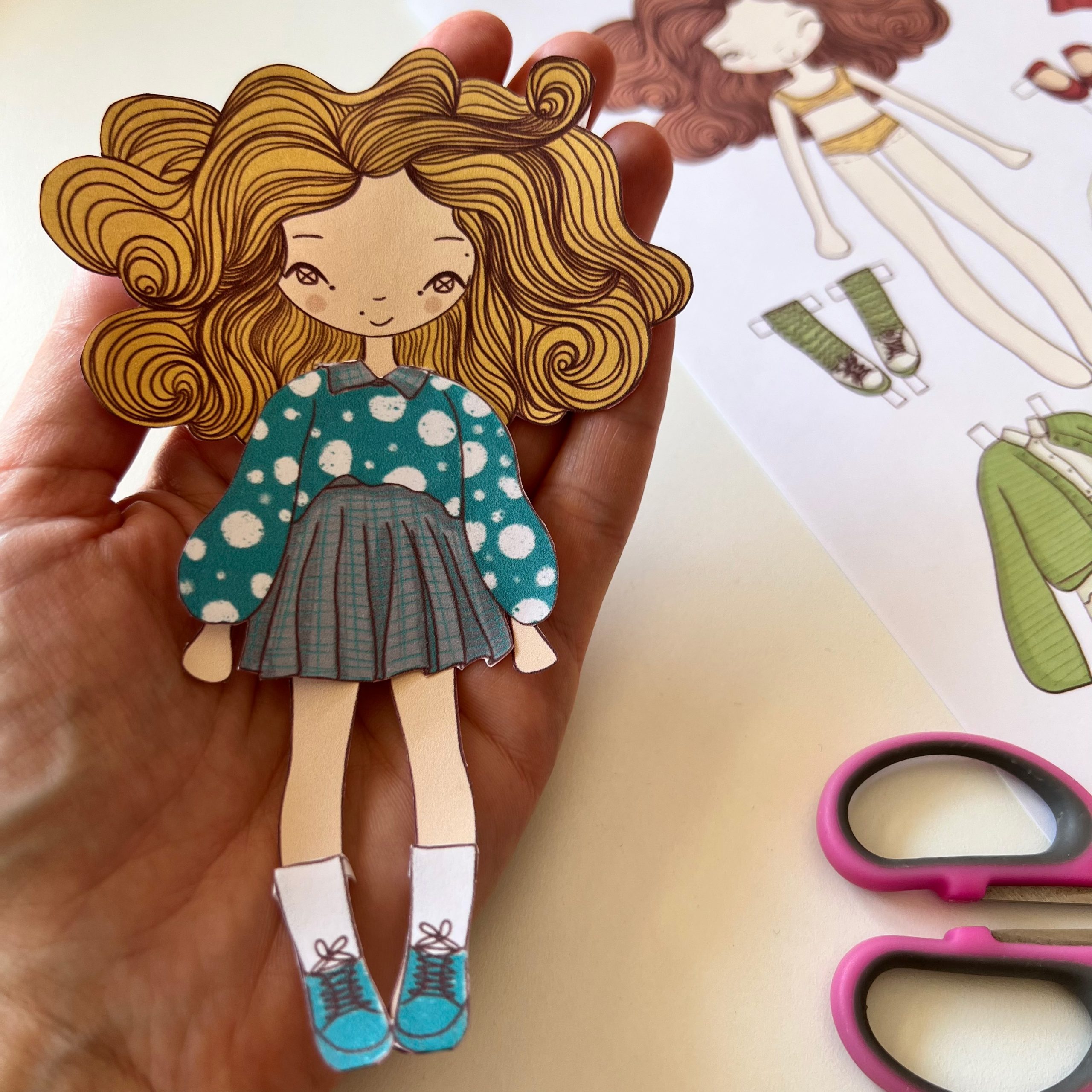 Create and Customize Your Own Printable Paper Dolls