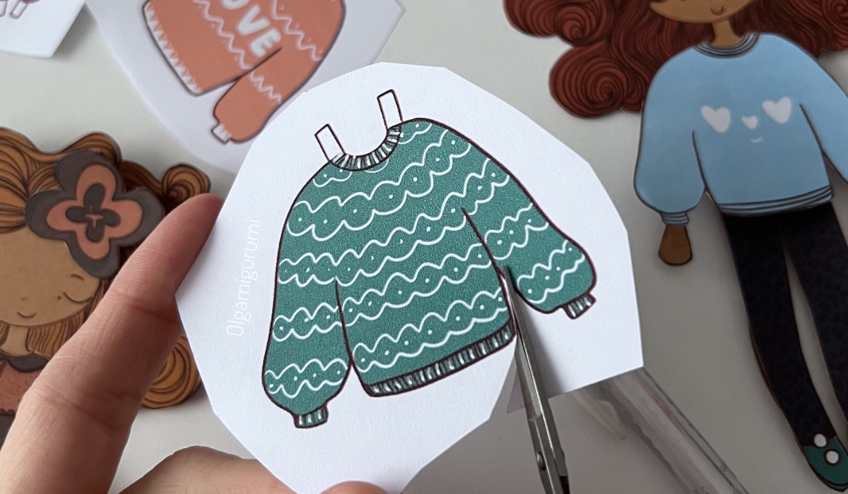 Design Your Own Winter-Themed Printable Paper Dolls